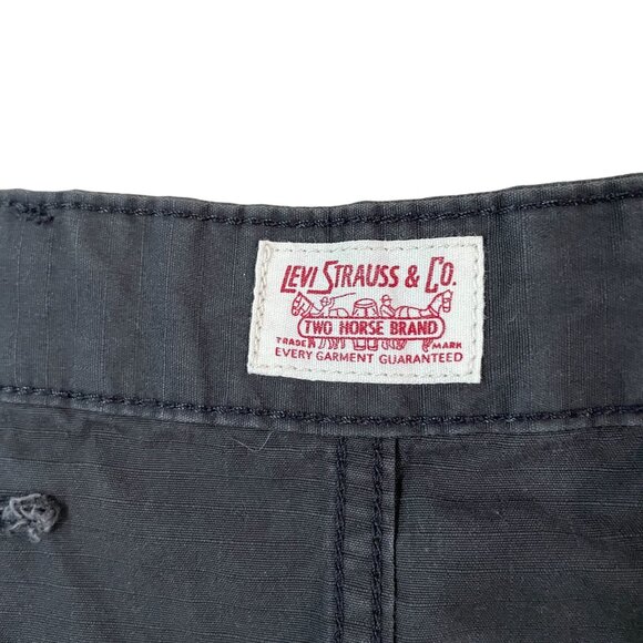 Levi's Men's Cargo Shorts Size 46 Waist Ripstop Gray Flat Front Everyday Wear - Picture 2 of 5